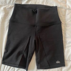 ALO biker shorts